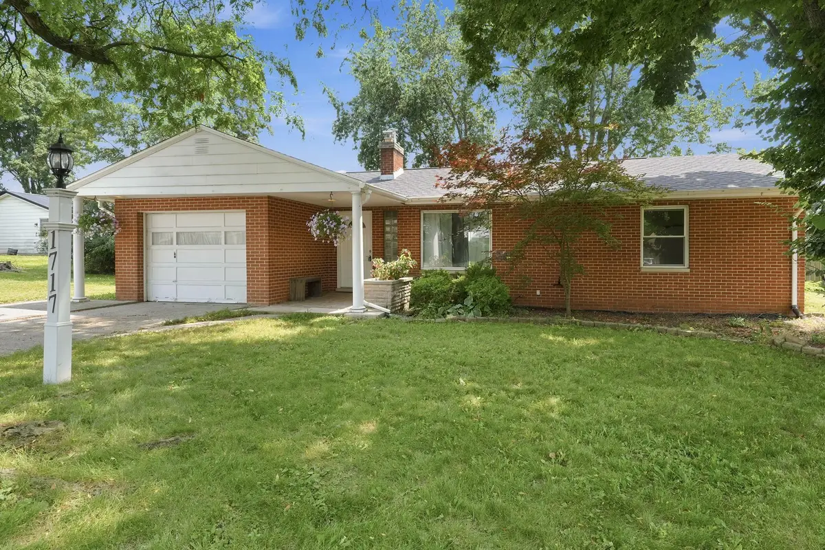 1717 Graham Drive, Fort Wayne, IN 46818 - #1