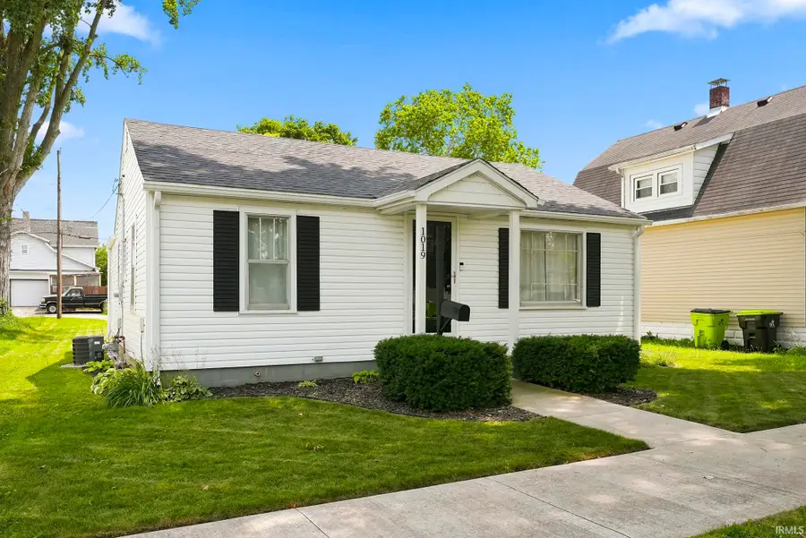 1019 Henry Street, Huntington, IN 46750 - #2