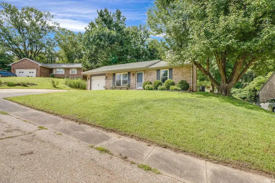 5622 Greensboro Drive, Newburgh, IN 47630 - #2