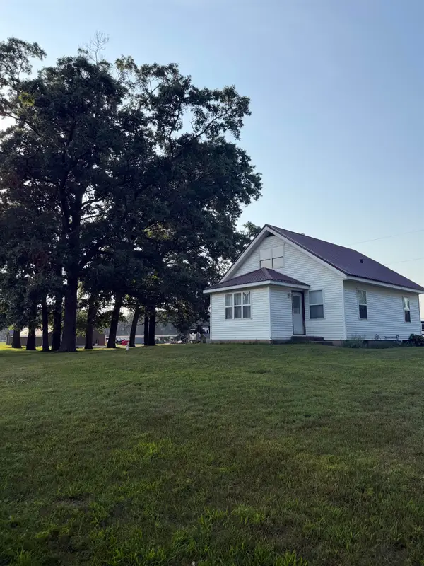 11880 E Us 30 Highway, Grovertown, IN 46531