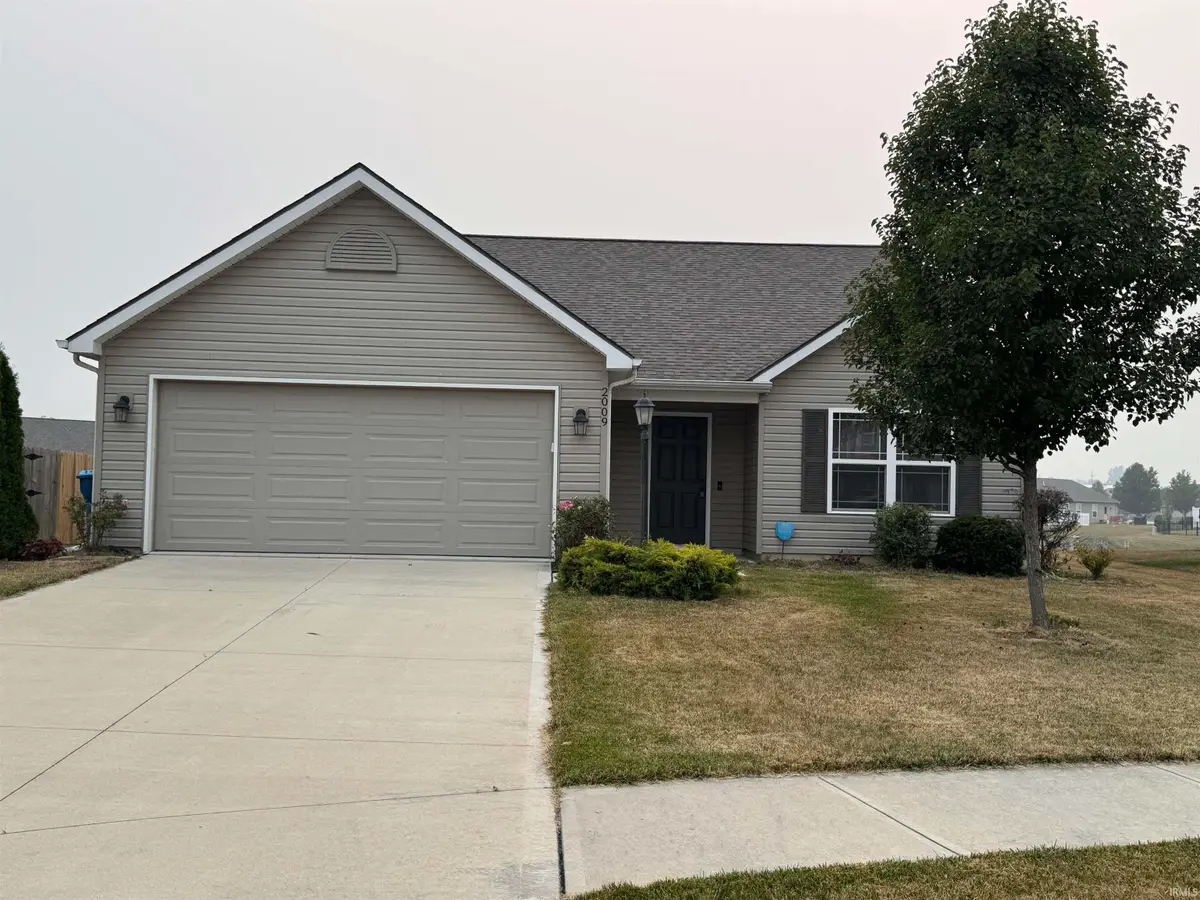 2009 Chandler Court, Auburn, IN 46706 - #1
