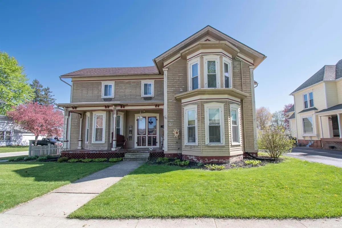 230 E Diamond Street, Kendallville, IN 46755 - #1