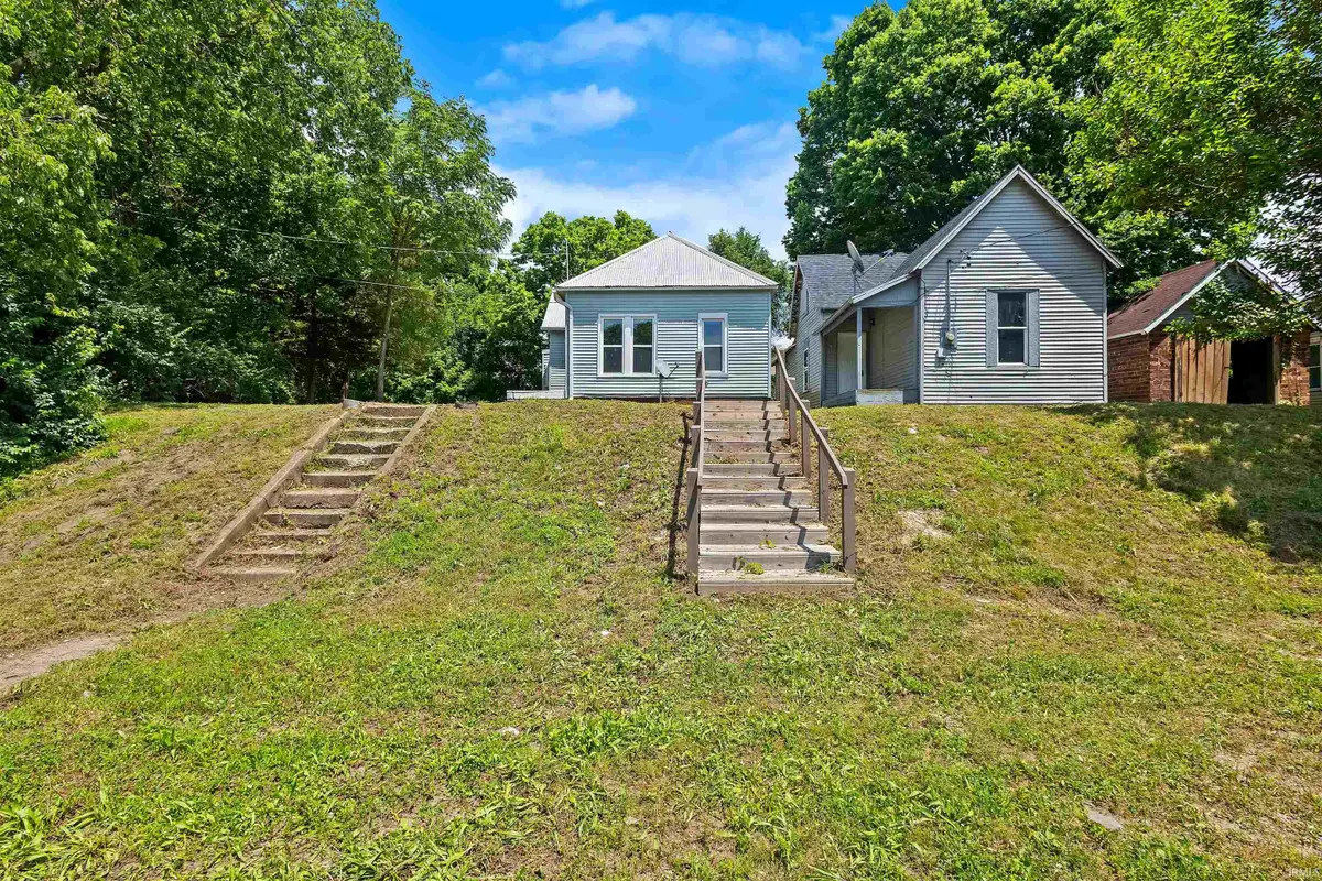 321 S Main Street, Veedersburg, IN 47987 - #1