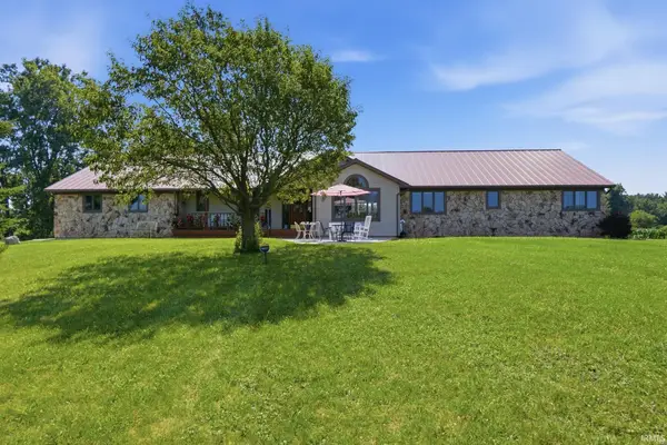 6095 E Division Road, Angola, IN 46703