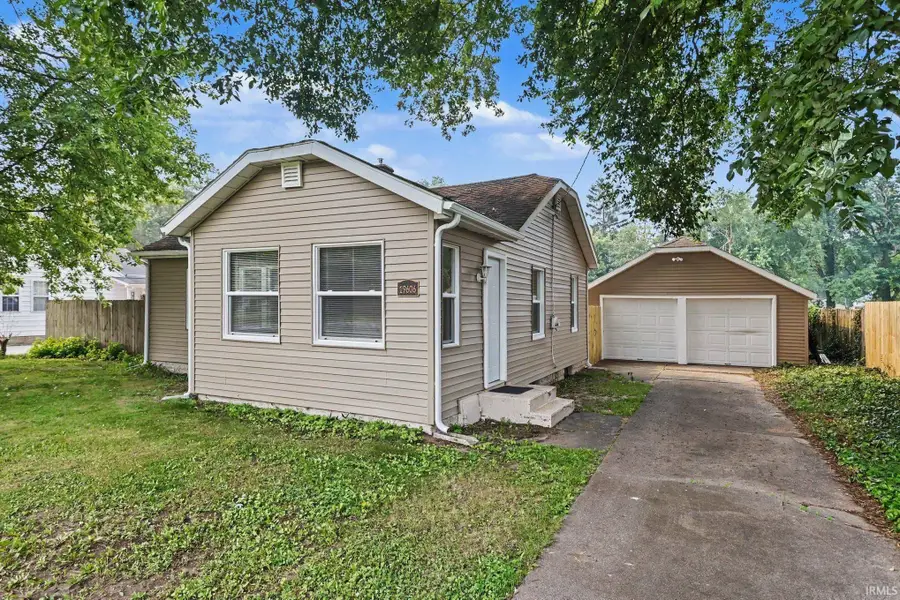 19606 Palisade Avenue, South Bend, IN 46637 - #2