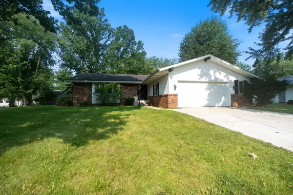 1220 Windsor Way, Warsaw, IN 46580