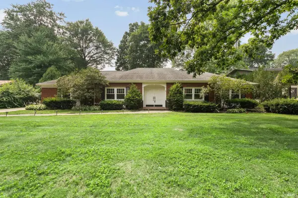 54579 Whispering Oak Drive, Mishawaka, IN 46545