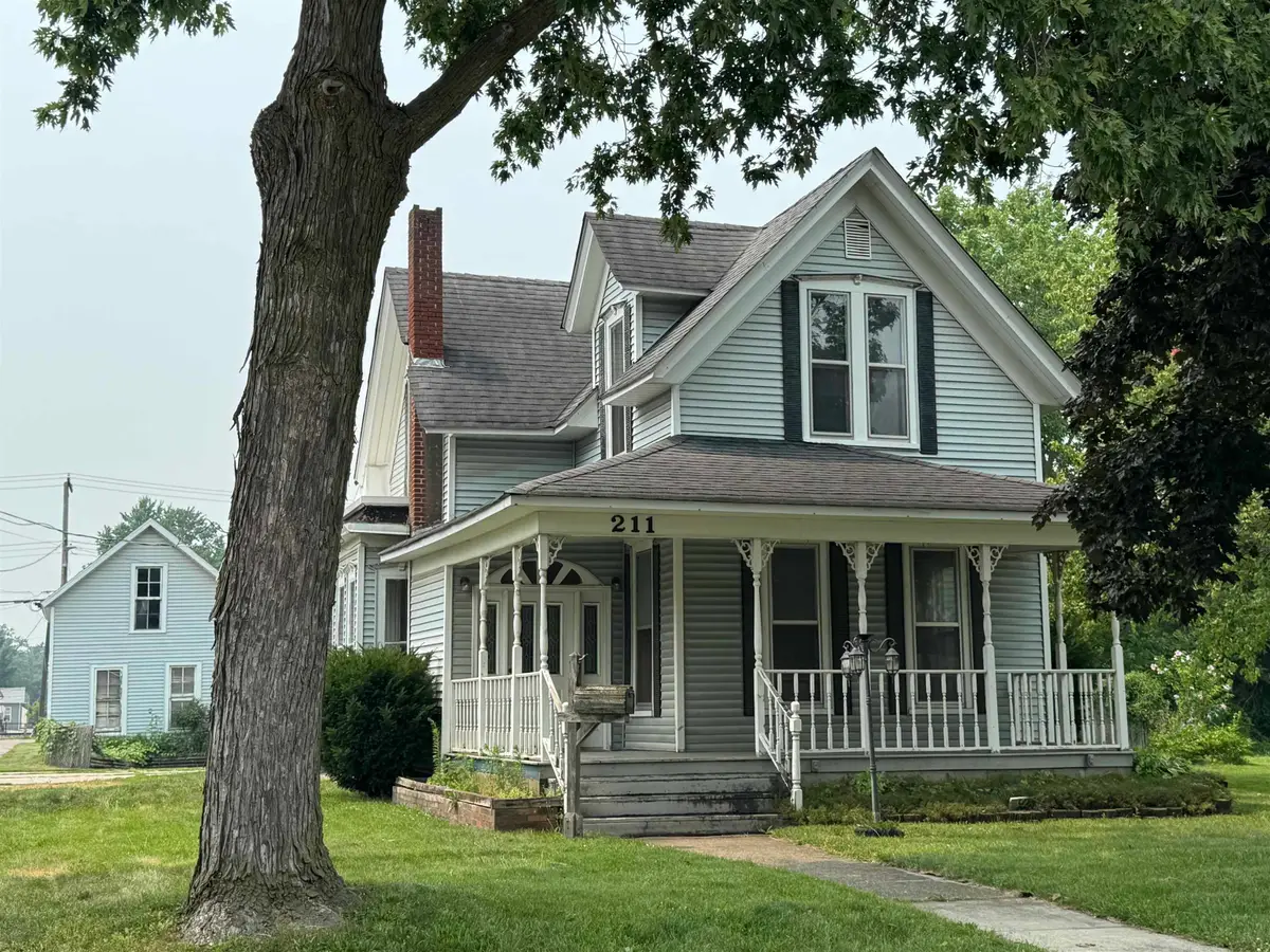 211 S 10th Street, Goshen, IN 46528 - #1