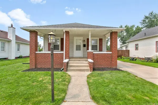 223 Prairie Avenue, Mishawaka, IN 46544