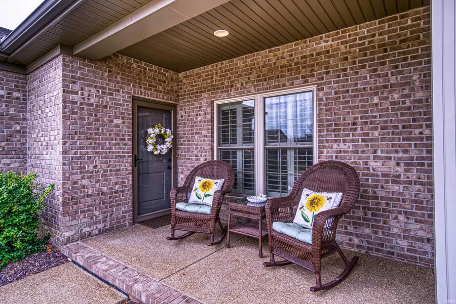8426 Nolia Lane, Newburgh, IN 47630 - #2