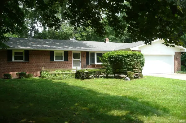 51678 Grape Road, Granger, IN 46530