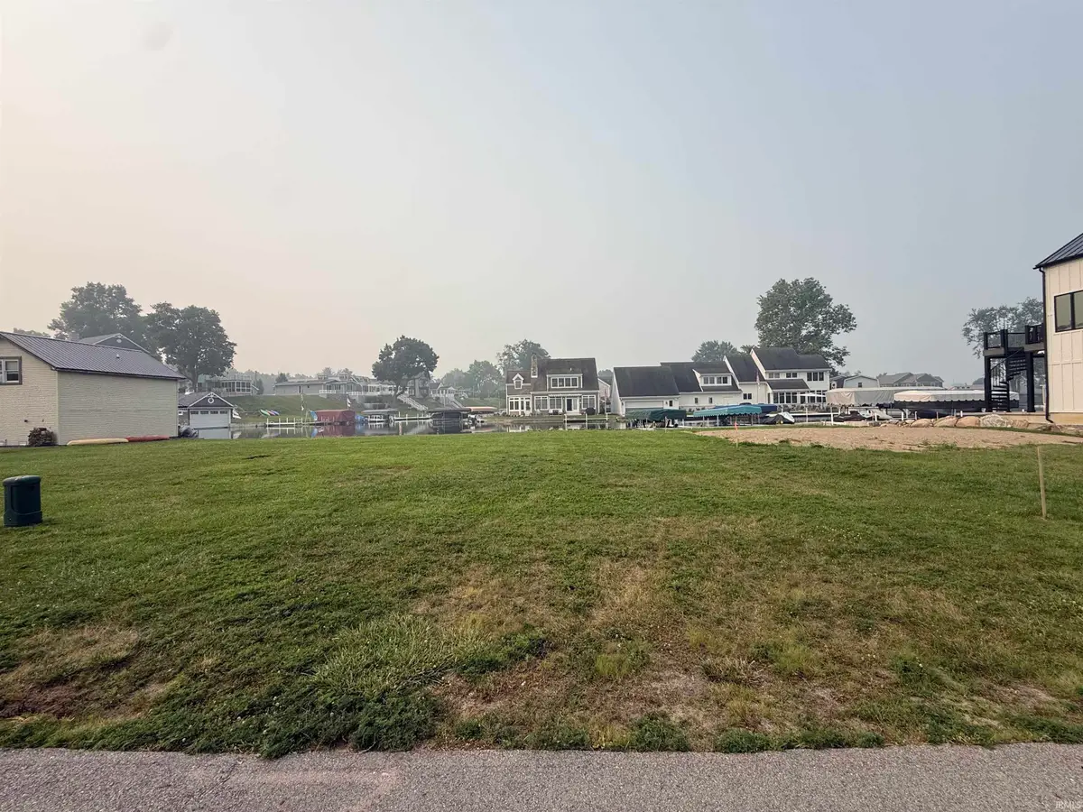 8643 E Smith Drive, Syracuse, IN 46567 - #1