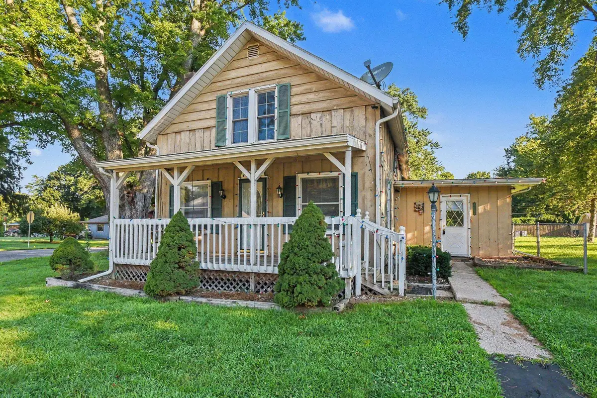 19279 County Road 40, Goshen, IN 46526 - #1