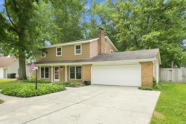 2015 Forest Valley Drive, Fort Wayne, IN 46815