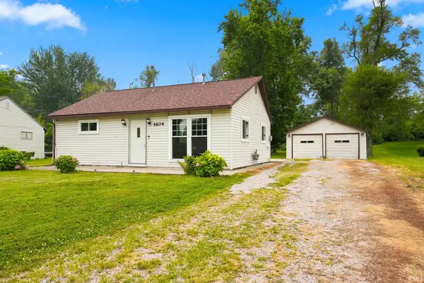 4604 W Cedar Crest Circle, Fort Wayne, IN 46809