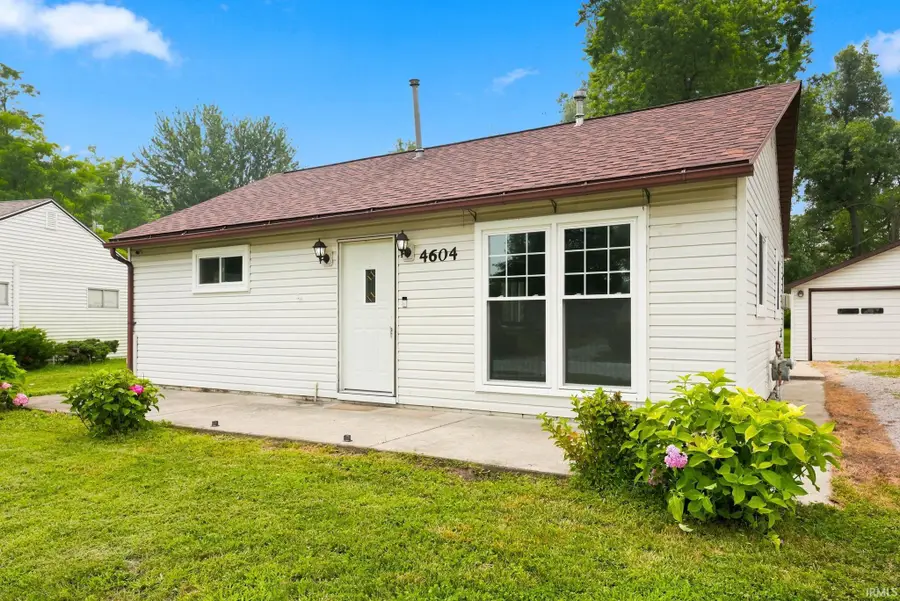 4604 W Cedar Crest Circle, Fort Wayne, IN 46809 - #2