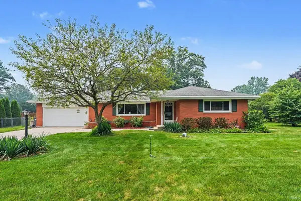 52335 Santa Monica Drive, Granger, IN 46530