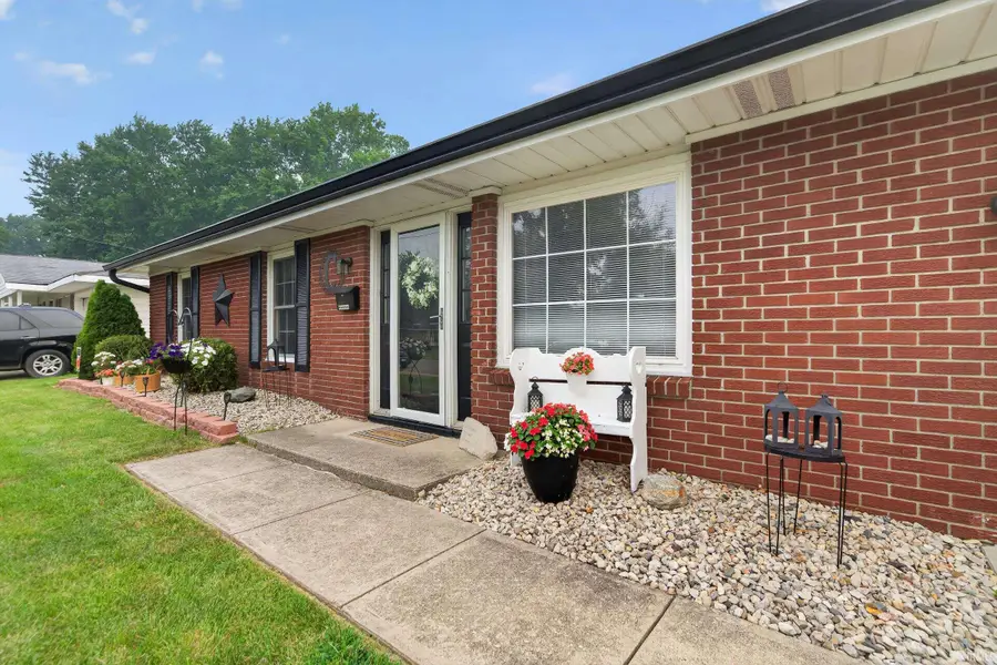 1810 W Wilno Drive, Marion, IN 46952 - #3