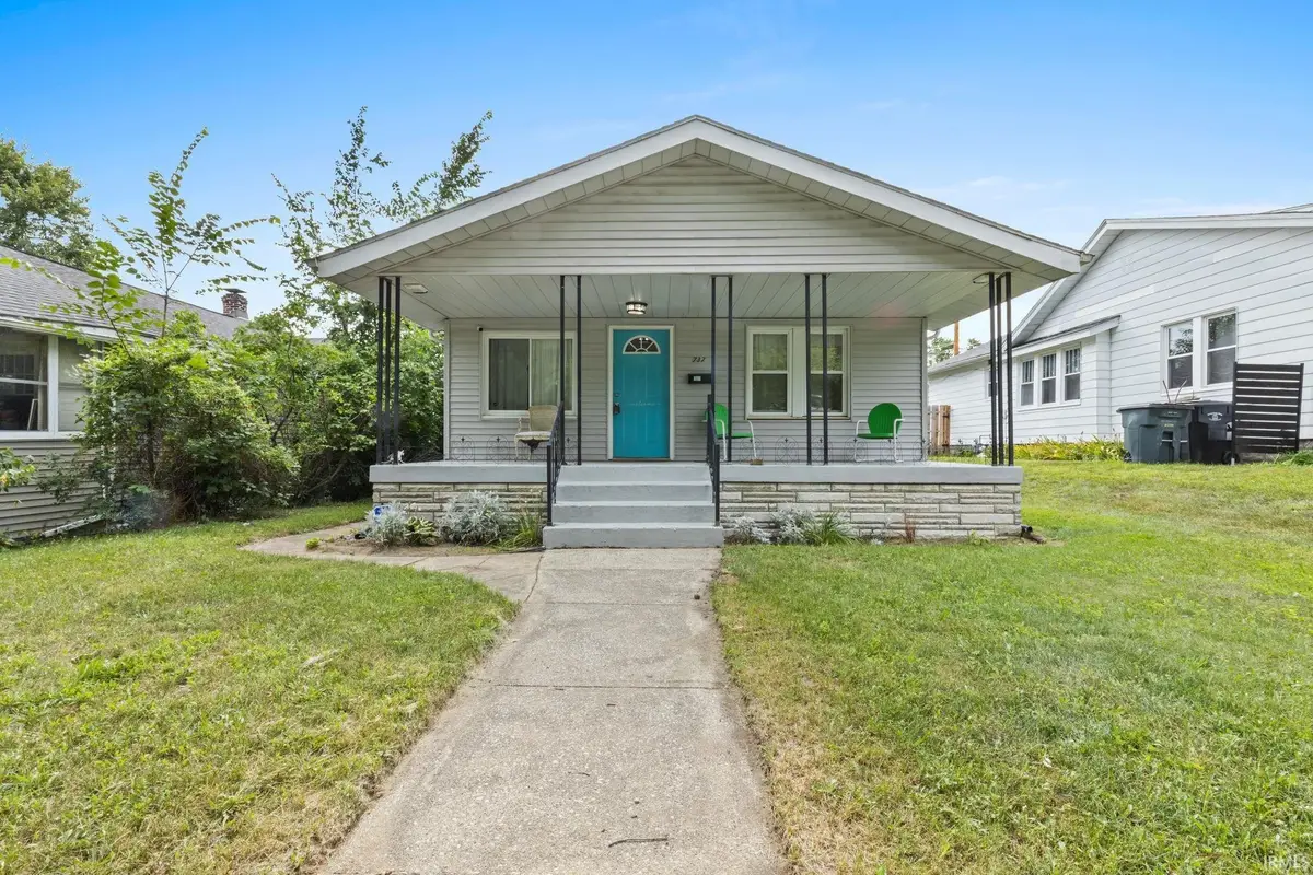 737 S 33rd Street, South Bend, IN 46615 - #1