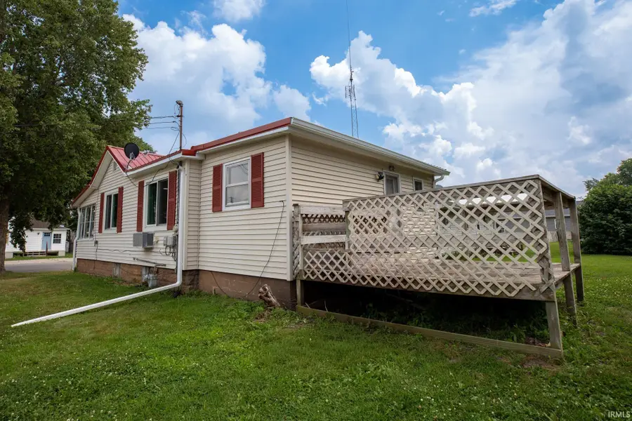 411 N Franklin Street, Mentone, IN 46539 - #3