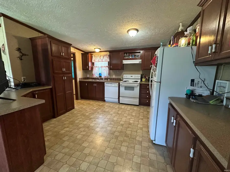 6122 State Road 60 W Road, Mitchell, IN 47446 - #3