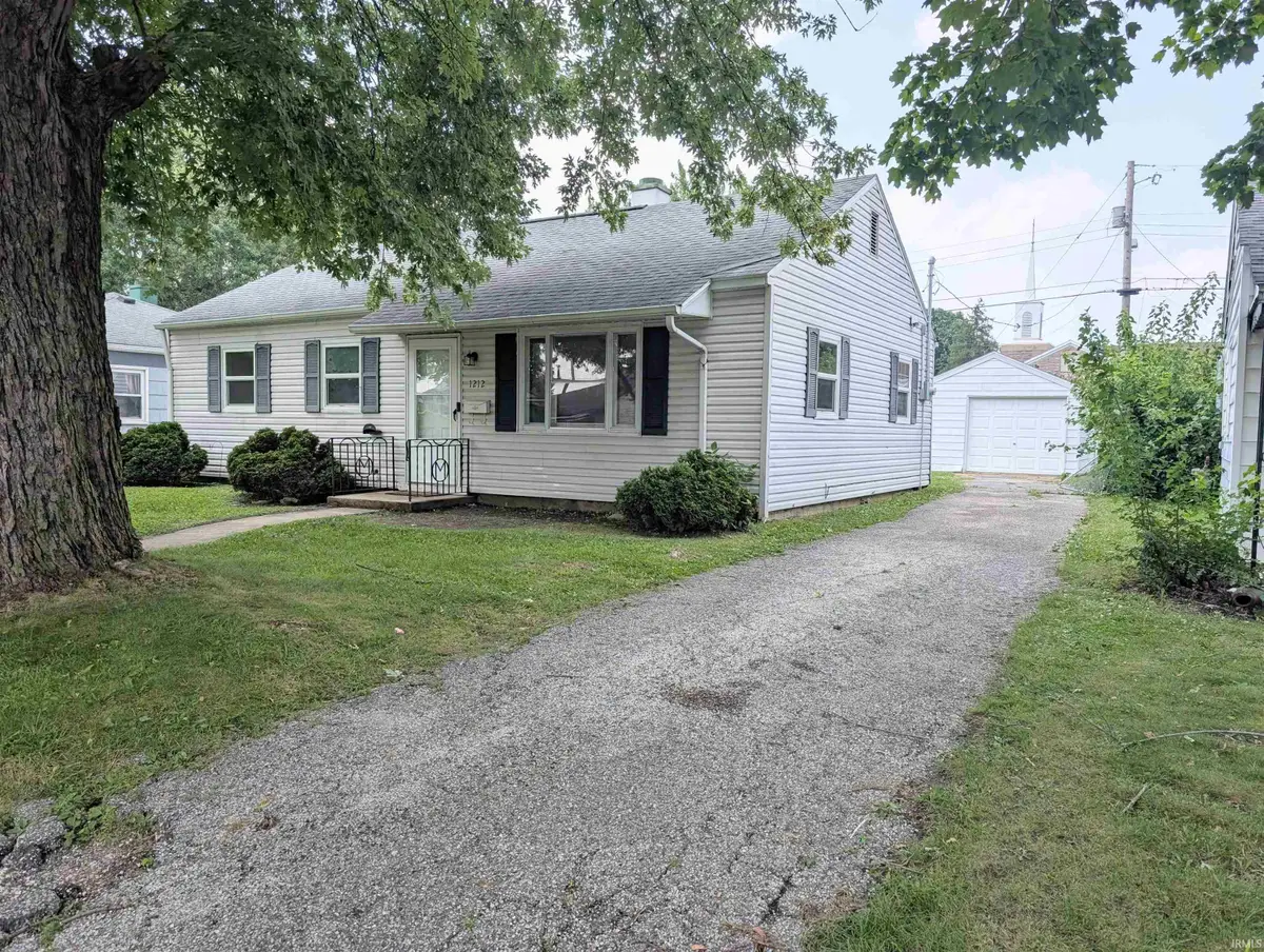 1212 W National Avenue, Marion, IN 46952 - #1