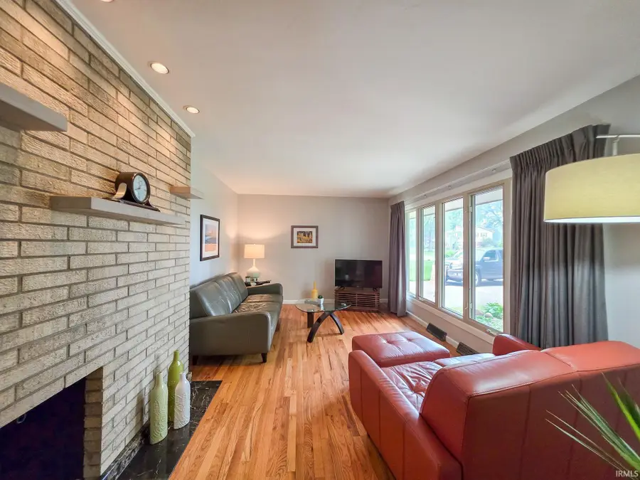 28812 Oakwood Place, Elkhart, IN 46514 - #3