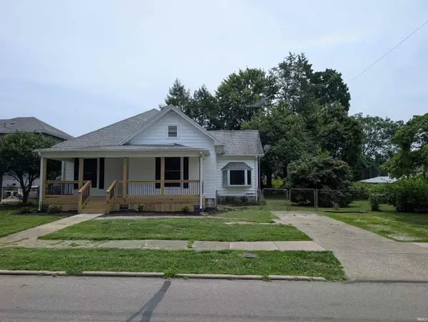 9 E Flora Street, Washington, IN 47501