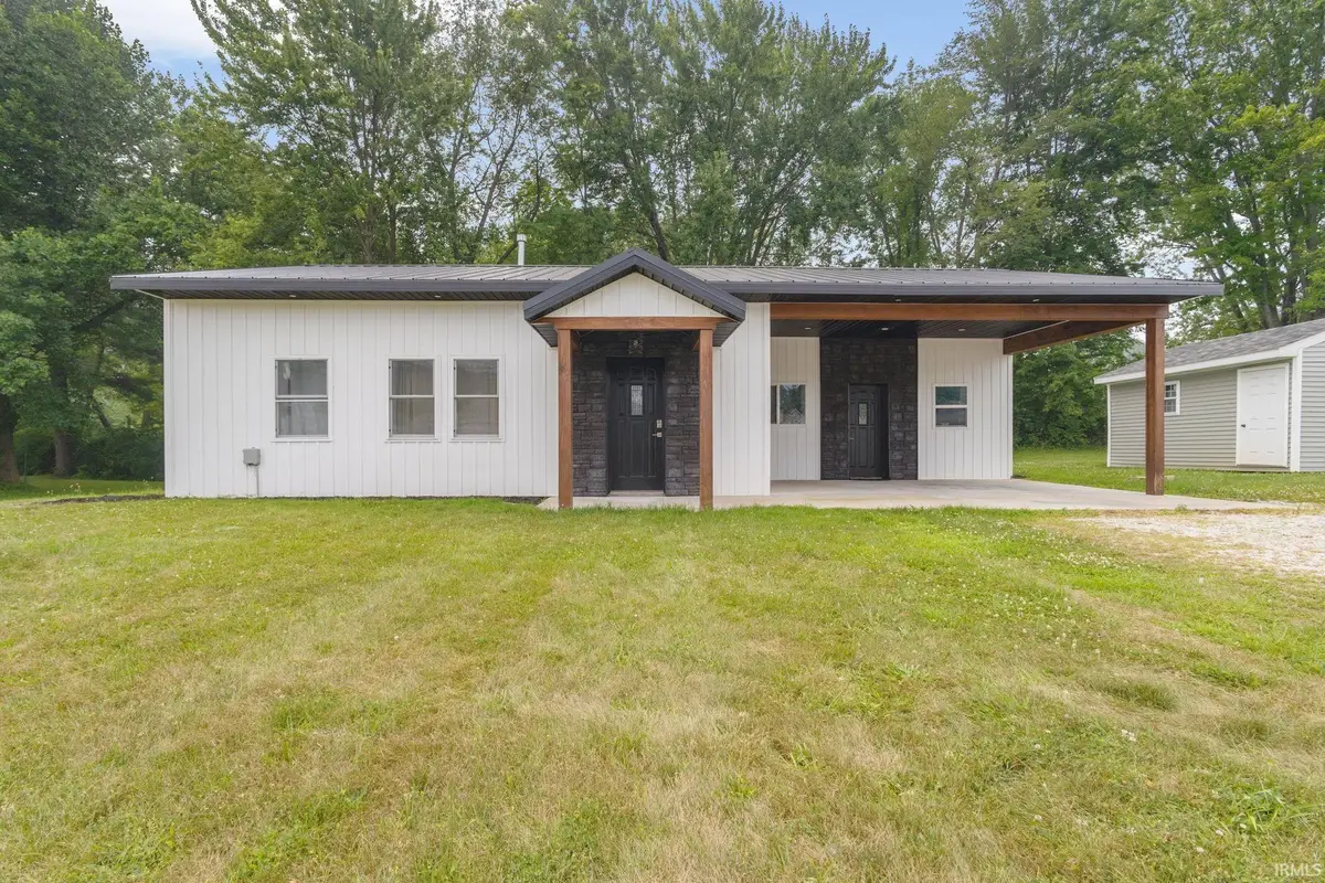 11509 N State Road 13, Syracuse, IN 46567 - #1