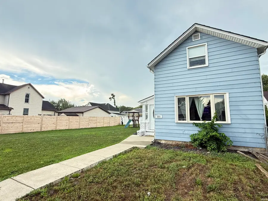 221 Grove Street, Logansport, IN 46947 - #3