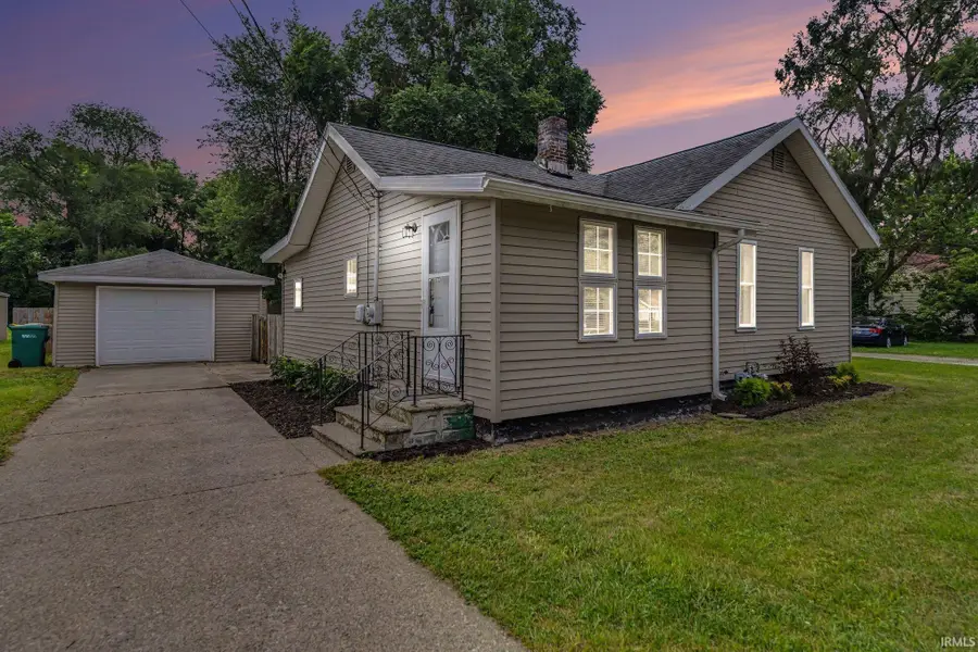 1810 Maplehurst Avenue, Mishawaka, IN 46545 - #2