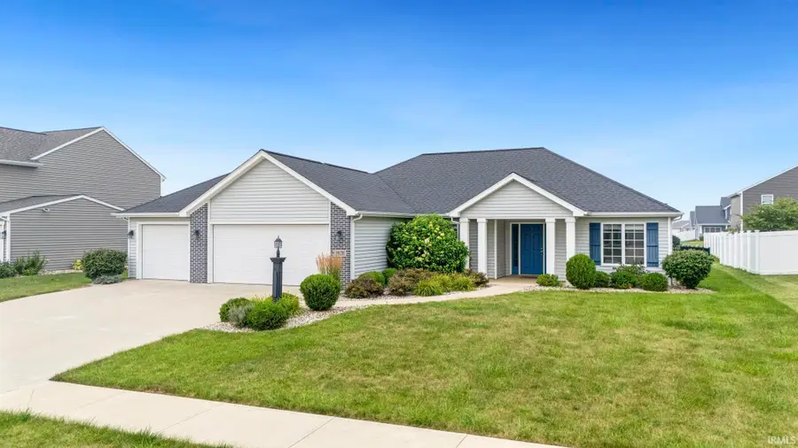 9628 Abbington Trail, Fort Wayne, IN 46818 - #2
