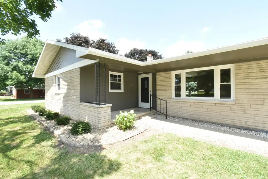 201 E Maple Street, Fowler, IN 47944 - #2