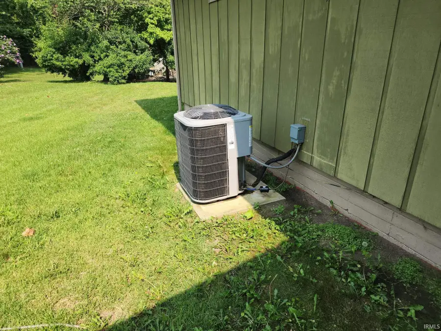 2110 E Westgate Drive, Logansport, IN 46947 - #2