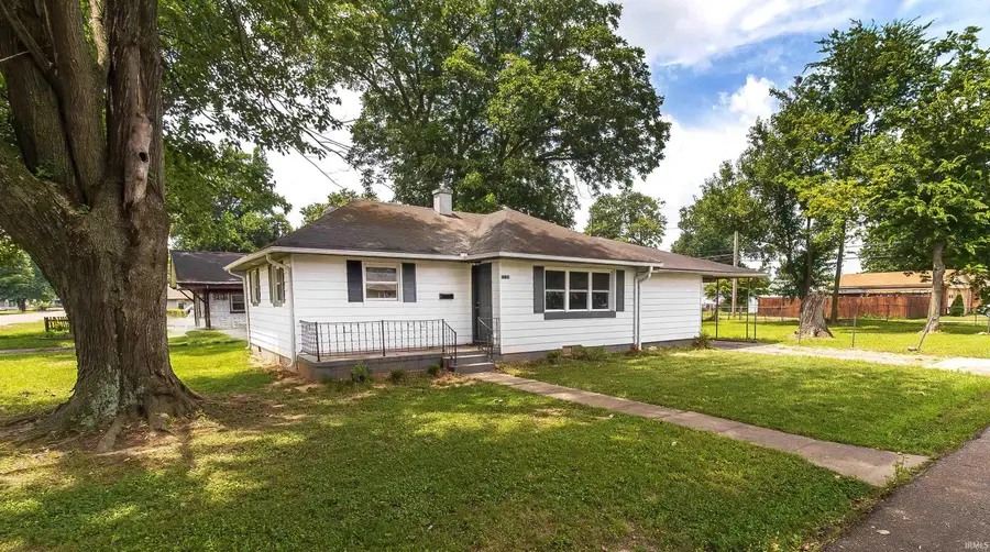1137 E 2nd Street, Mount Vernon, IN 47620 - #2