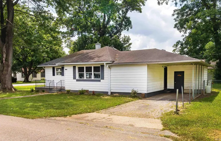 1137 E 2nd Street, Mount Vernon, IN 47620 - #3