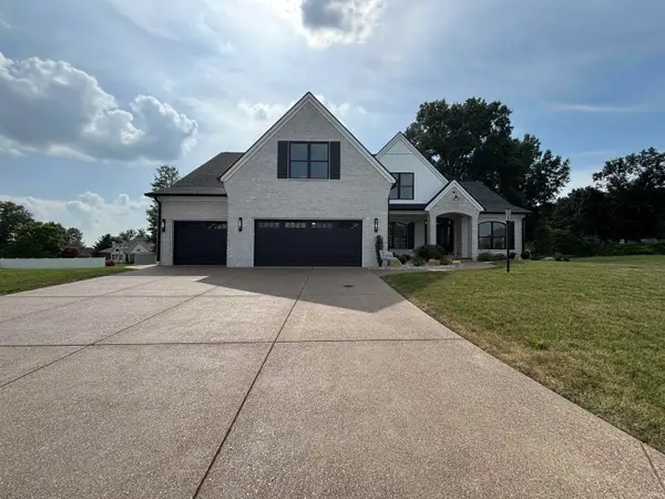 8818 Jenkins Drive, Evansville, IN 47725