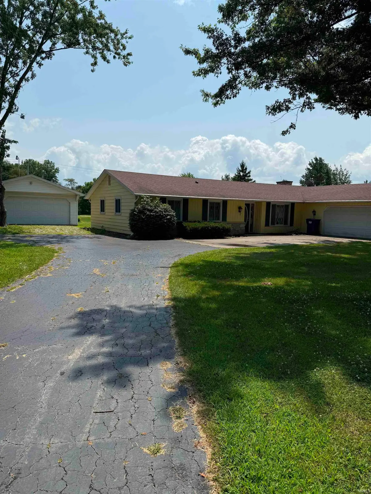 10457 S Wayne Road, Warren, IN 46792 - #1