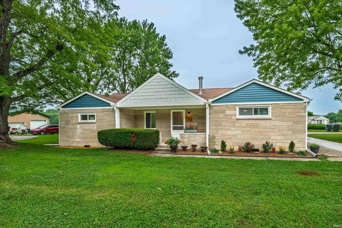 7700 W Cornbread Road, Yorktown, IN 47396 - #1