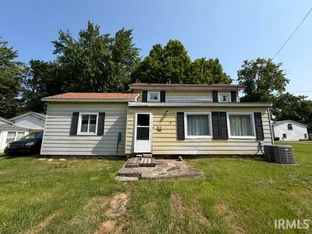 601 Wayne, Howe, IN 46746 - #1