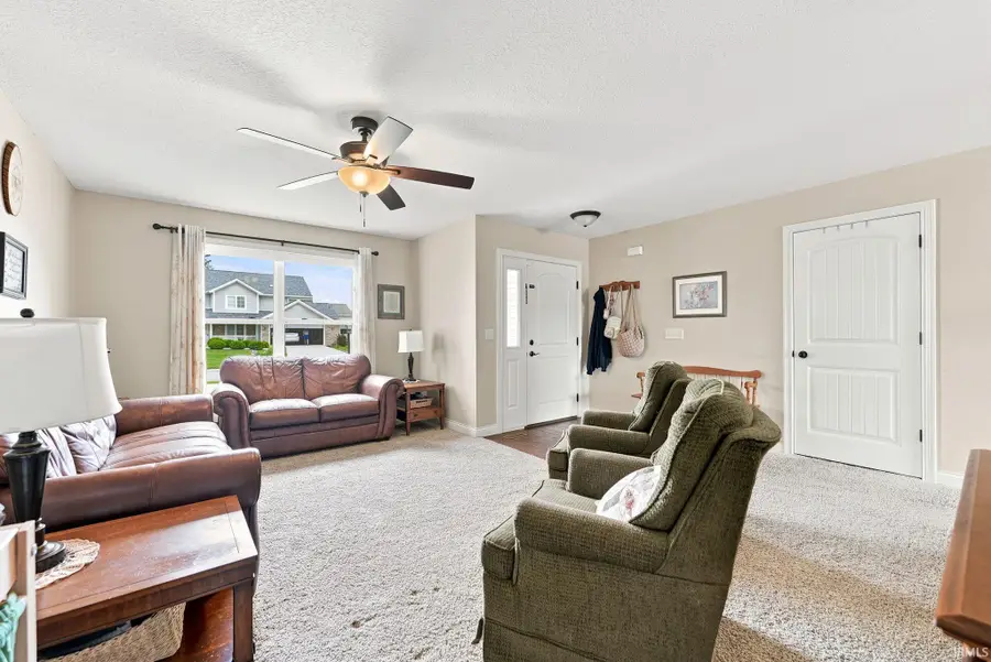 8211 Queenboro Court, Fort Wayne, IN 46835 - #3