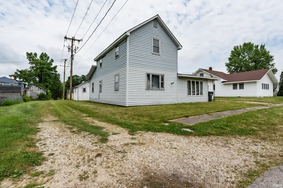 304 W Vine Street, Van Buren, IN 46991 - #2