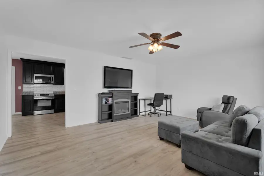 10438 S Eastgate Drive, Mount Vernon, IN 47620 - #3