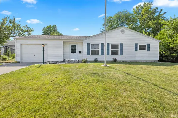2831 Woodmont Drive, South Bend, IN 46614