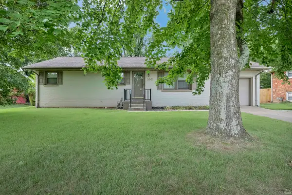 3001 Eastbrooke Drive, Evansville, IN 47711