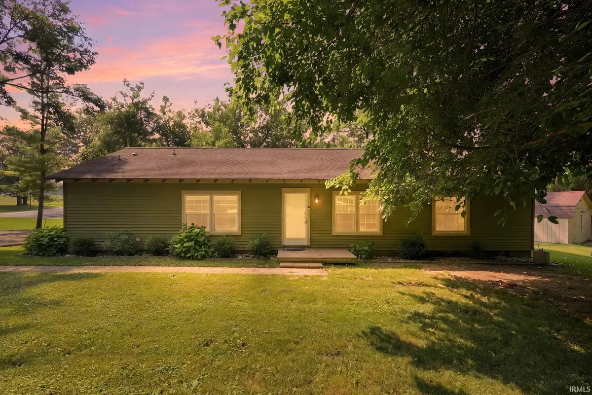 340 E Tulip Tree Lane, Warsaw, IN 46580 - #1