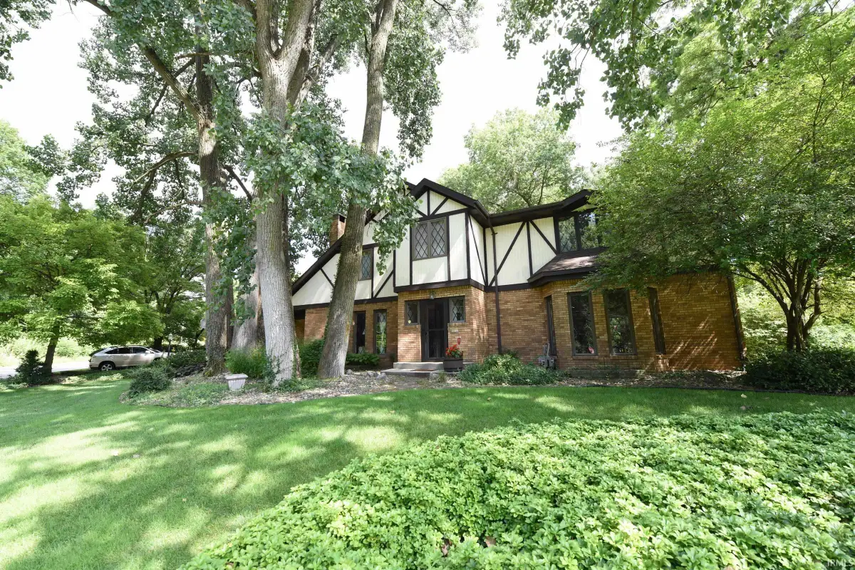 1306 Clayton Drive, South Bend, IN 46614 - #1