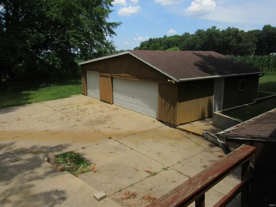 128 N Lake Cicott Drive, Logansport, IN 46947 - #3