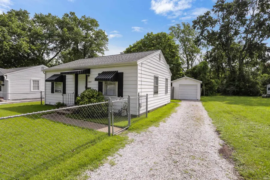 3205 N Twelfth Avenue, Evansville, IN 47720 - #3