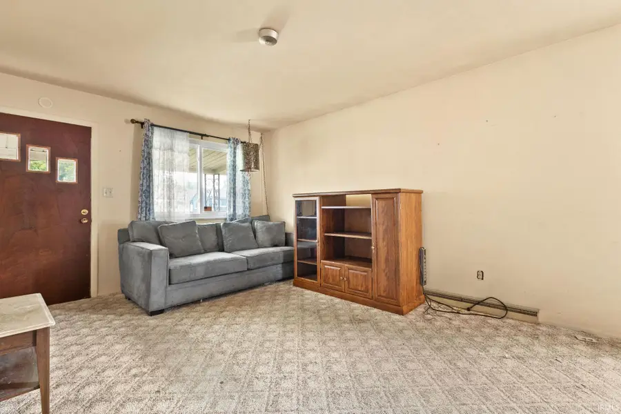 412 E Edgar Avenue, Mishawaka, IN 46545 - #2